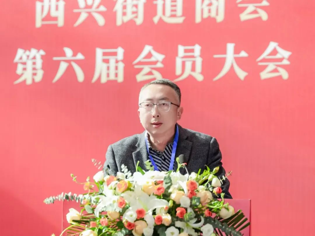 3 區(qū)工商聯(lián)黨組成員、副主席郭鵬發(fā)言.jpg